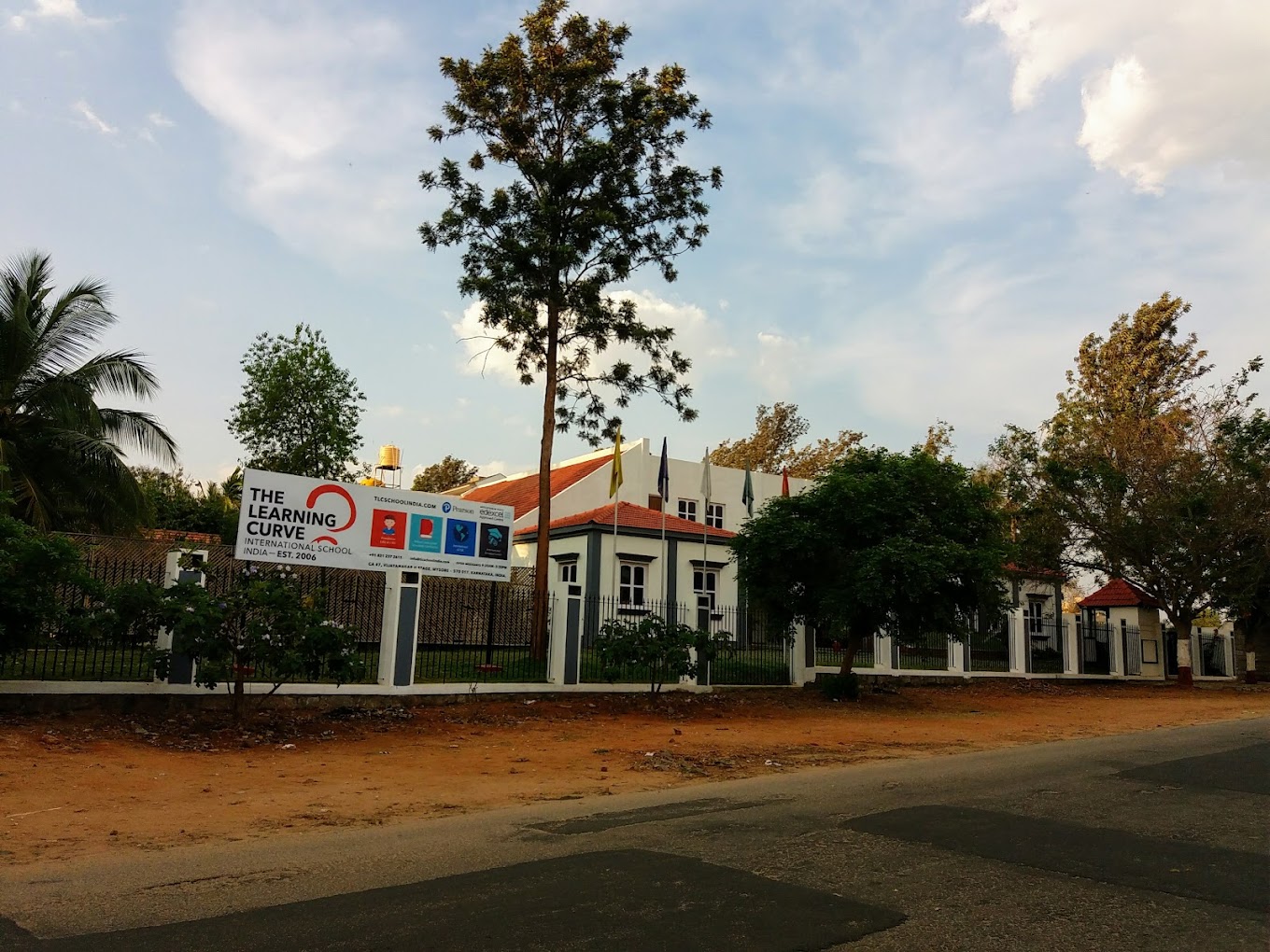 The Learning Curve International School